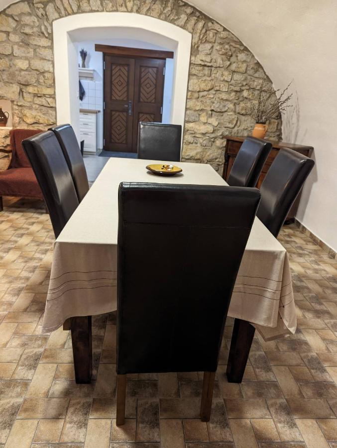 Kosbor Vendégház Monoszlo Exterior foto
